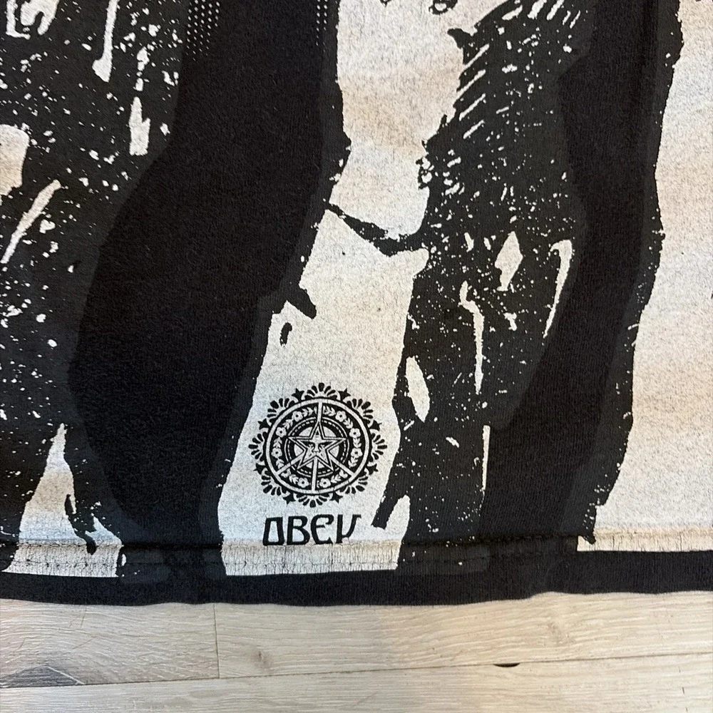 Vintage Y2K Obey Guns And Roses T Shirt Men's Large Black Front AOP